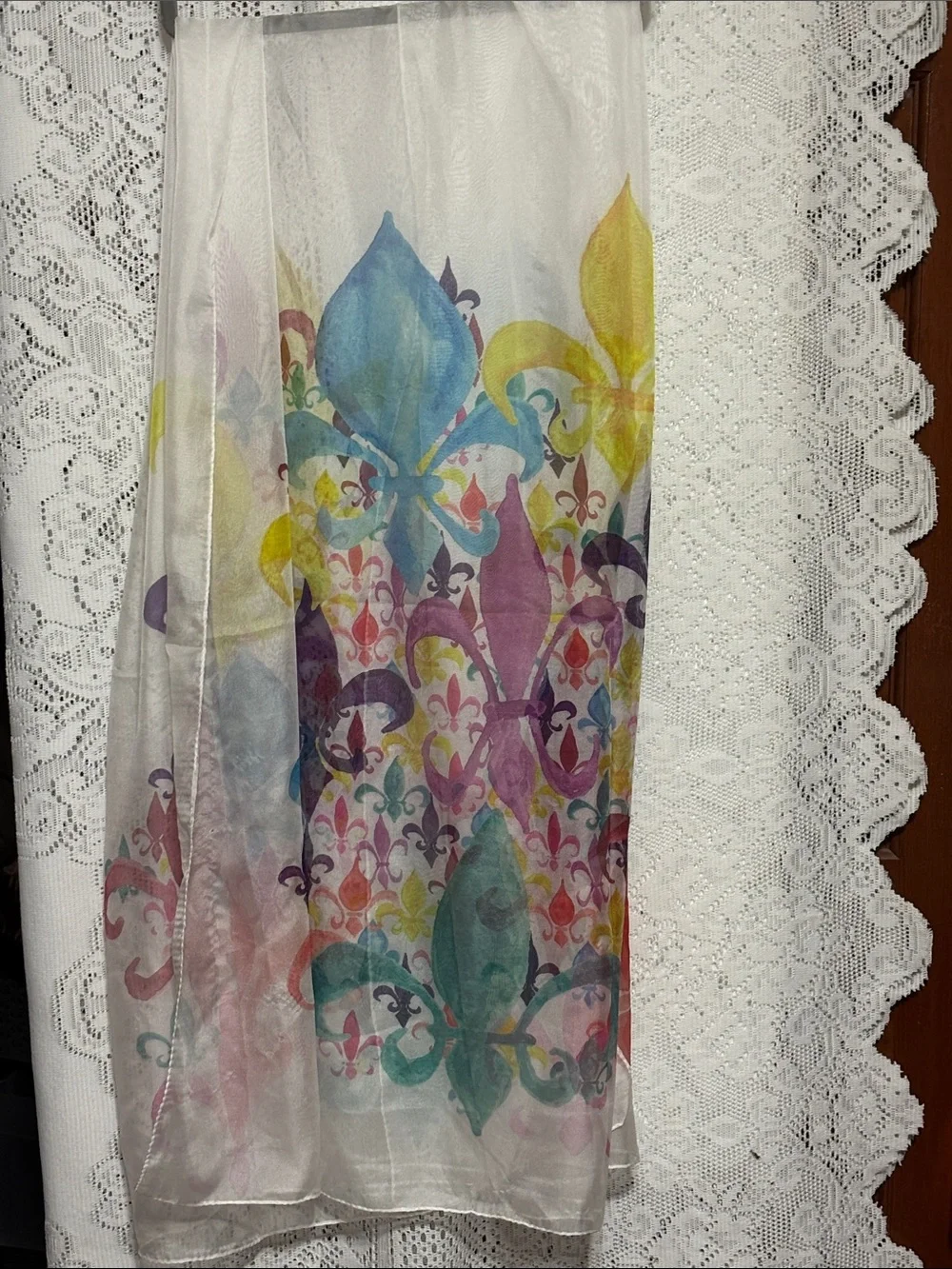 Women’s White Multicolor Fleur-de-Lis scarf